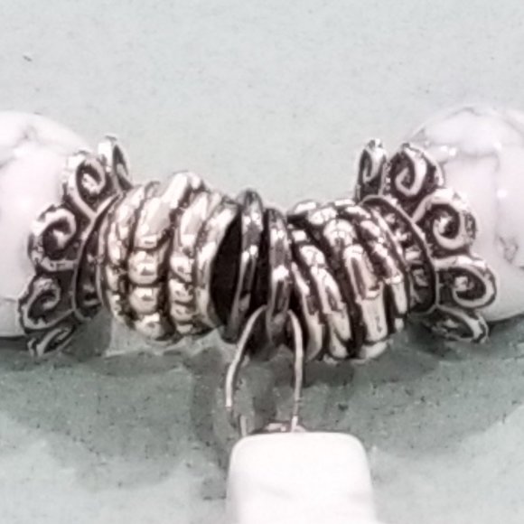 Feel Good™ - 8” Elastic - Crown Muse Bracelet - Turquoise & White Malachite - Picture 3 of 11